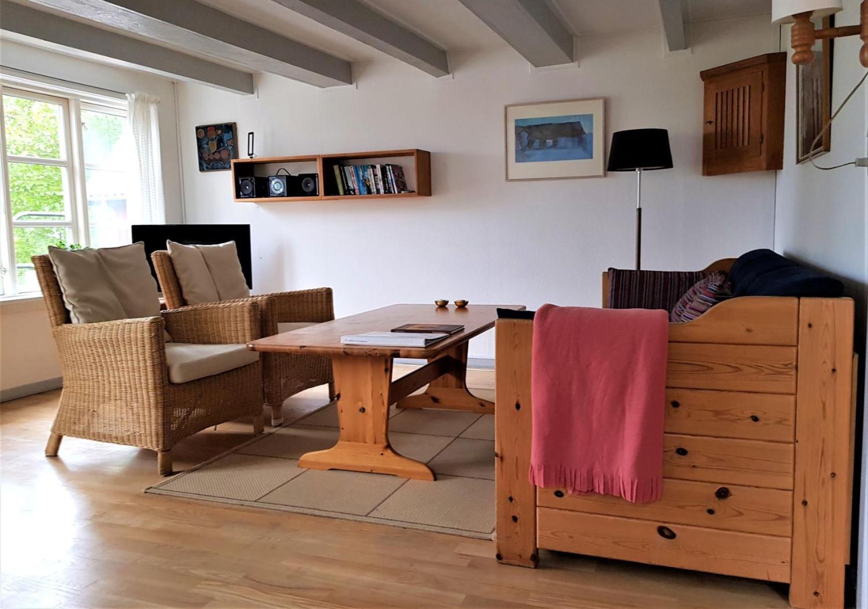 Pyttegarden Apartments Gudhjem Dış mekan fotoğraf